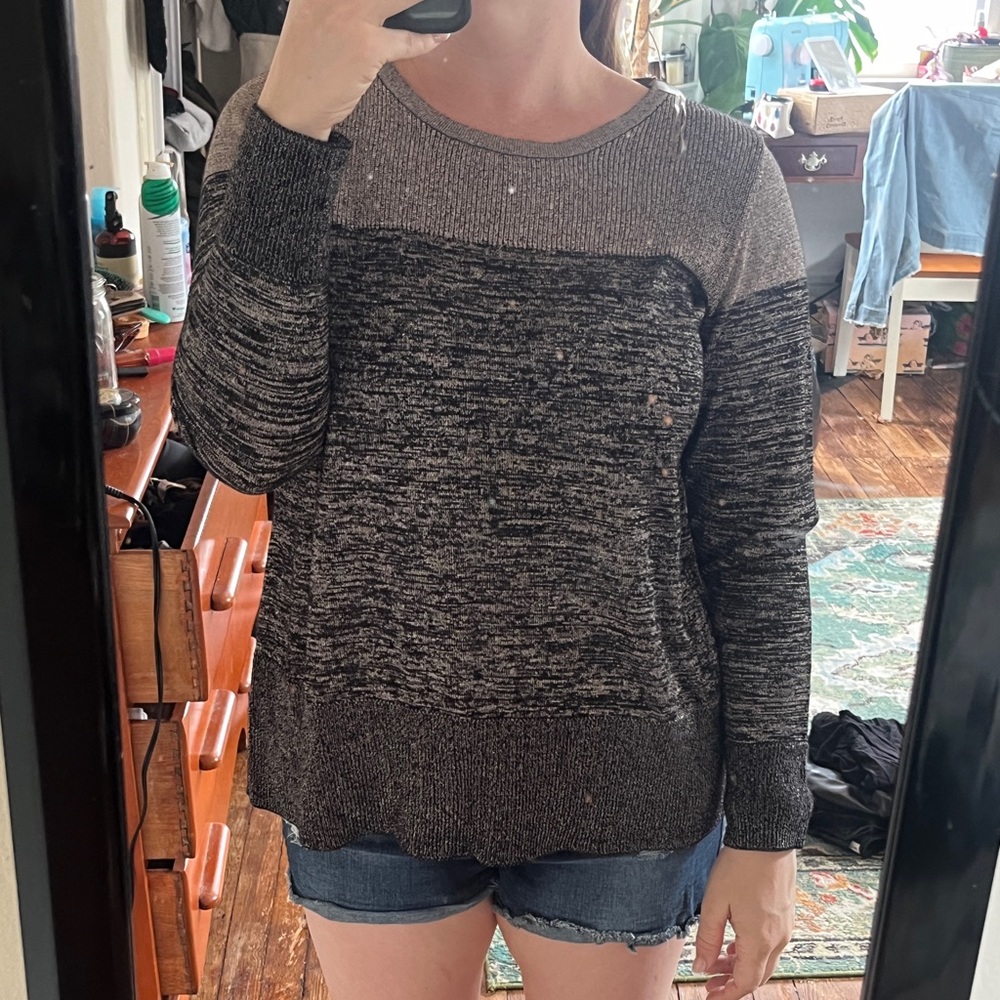AGB ll shimmery sweater